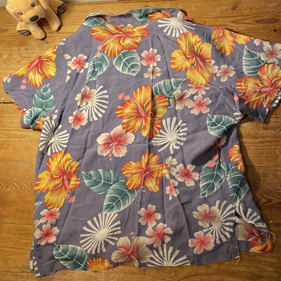 Aloha Hut Hawaiian shirt - Picture 4 of 4